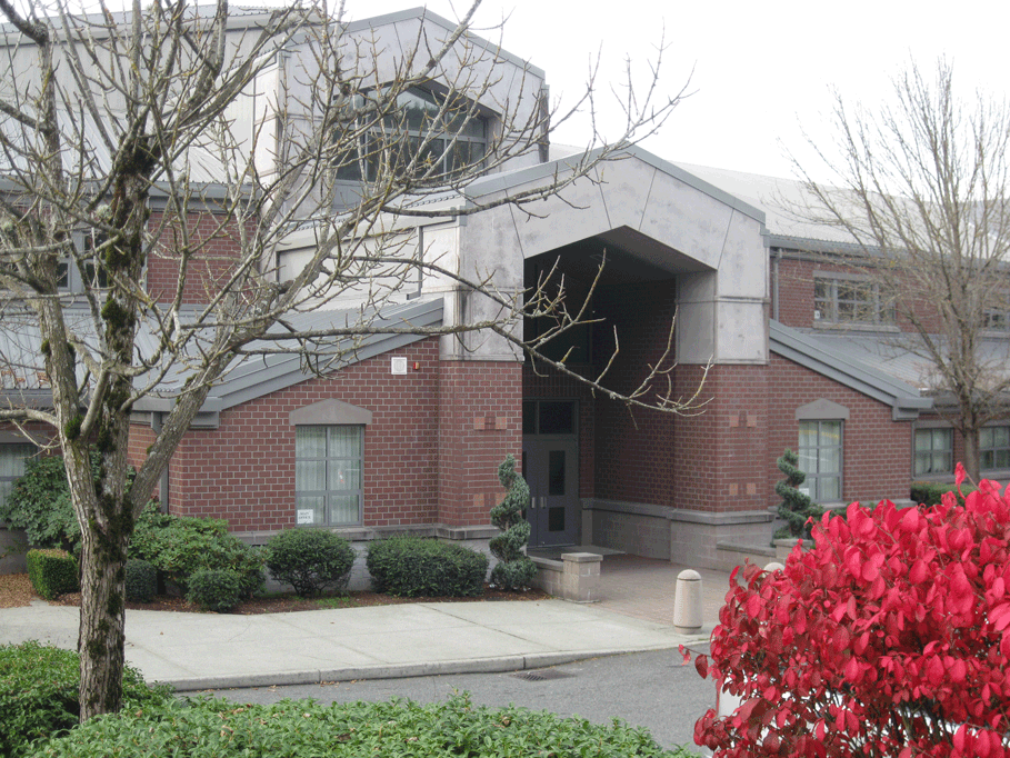 Auburn Riverside High School